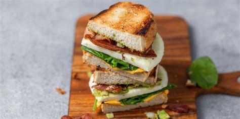 Egg White Patty & Bacon Breakfast Sandwiches | Good Food Made Simple