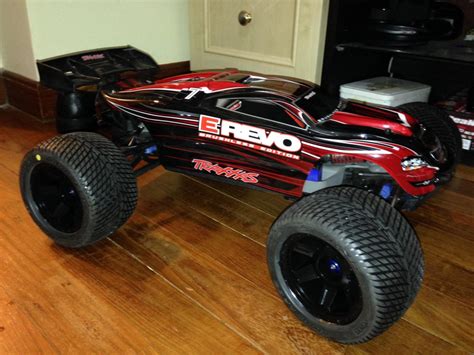 Traxxas E-Revo 1/10 Scale Brushless with Upgrades - R/C Tech Forums