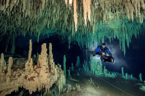 15 Impressive Underwater Caves That Will Mesmerize You – Page 11 – Enthralling