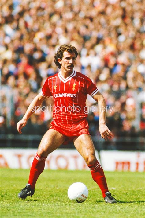 Graeme Souness Liverpool v Notts County Meadow Lane 1984 Print ...