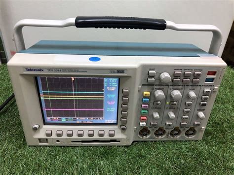 Tektronix Digital Oscilloscope, Audio, Other Audio Equipment on Carousell