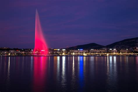 Geneva Fountain | The famous Geneva Water Fountain lit up in… | Flickr