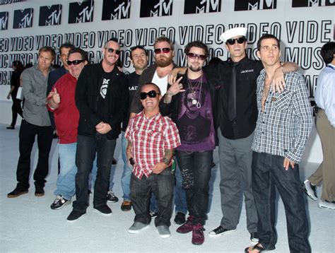 The Cast of Jackass 3D @ the 2010 MTV Video Music Awards - Jackass ...