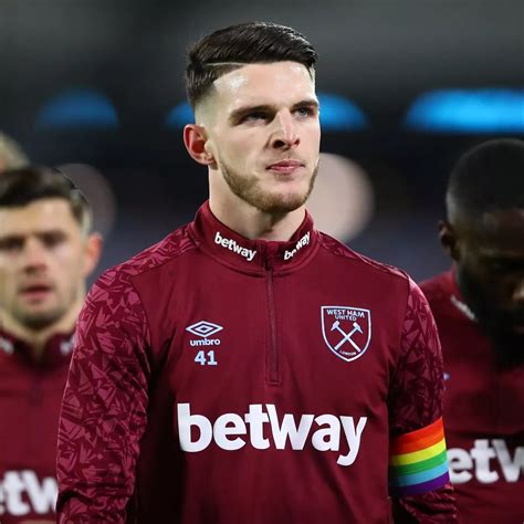 Declan Rice / England Player Profile Declan Rice : Declan rice fifa 21 ...