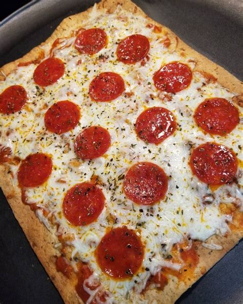 Low Carb Lavash Bread Pizza This pizza is amazing I used a full sheet ...