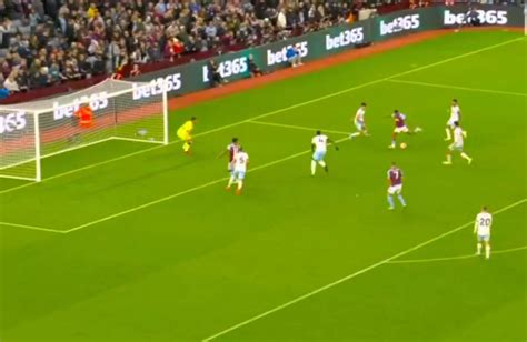 Video:Bailey caps off wonderful Aston Villa performance with top class goal