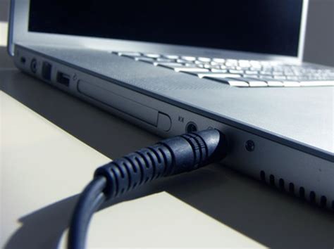 How to Fix a Broken Laptop Charger | Techwalla