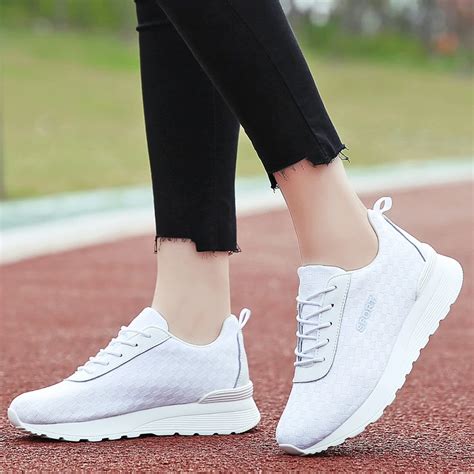 White Female Running Shoes Breathable Sneakers Fitness Ultralight Sport Shoes summer Comfortable ...