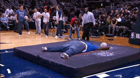 Basketball Dunk GIFs - Find & Share on GIPHY