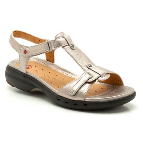 Clarks Ladies 'Un Swish' Metallic Casual Sandals | Marshall Shoes