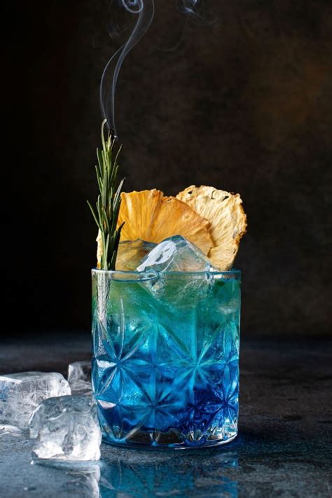 17 Best Blue Cocktails - Insanely Good