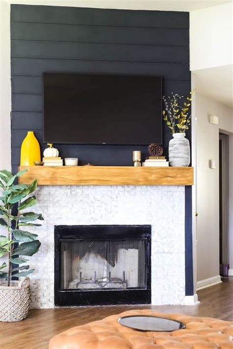 How to Build a DIY Fireplace Mantel – Love & Renovations | Arredamento