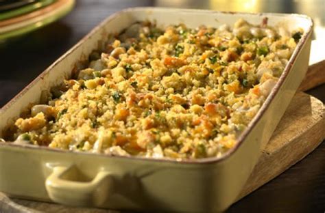 Foodista | Easy Thanksgiving Recipes: Creamed Onion Casserole
