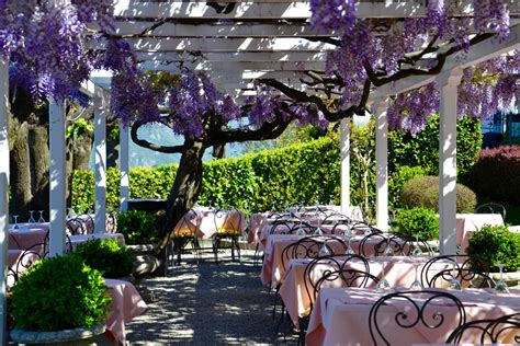 The stunning outdoor restaurant at Hotel Florence in Italy. #stunning # ...