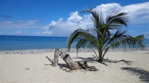 Beach Bumming in Dipaculao, Aurora - The Wandering Juan