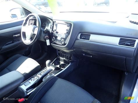 2017 Mitsubishi Outlander ES AWC Dashboard Photos | GTCarLot.com