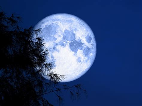 Blue Moon Super Moon August 2024 - Darya Susette