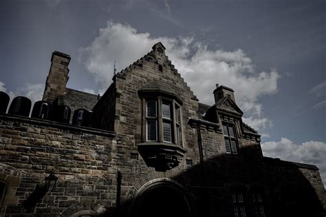 Edinburgh Castle: Scotland's Haunted Castle - Amy's Crypt