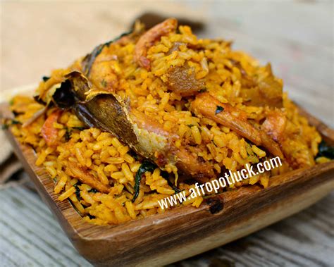 NATIVE JOLLOF RICE – IWUK EDESI/PALM OIL RICE (VIDEO)