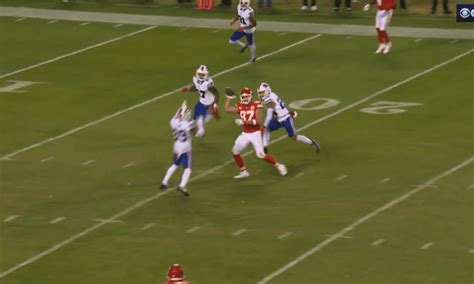 Travis Kelce’s bonkers TD lateral was negated by Kadarius Toney offside