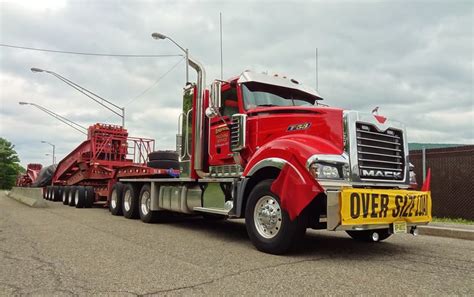 MACK Titan TriAxle ready to pull 300,000 lbs.🚨👍🇺🇸💪🚔🚓💰💵 | Big trucks, Trucks, Mack trucks