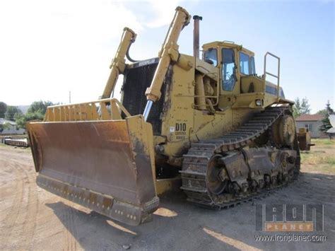 Caterpillar D10 Crawler Tractor Specs and Dimensions - VeriTread