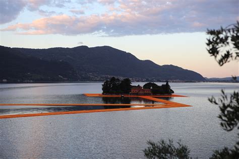 Gallery of The Floating Piers Opens on Lake Iseo Allowing Visitors to "Walk on Water" - 8