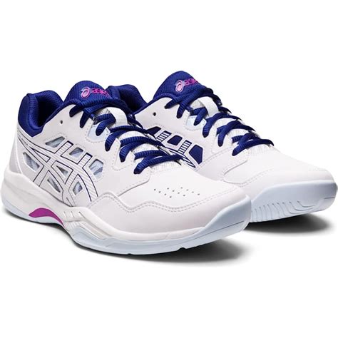 Best Pickleball Shoes for Women to Take On and Off the Court