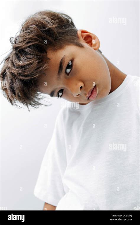 Child head tilted hi-res stock photography and images - Alamy