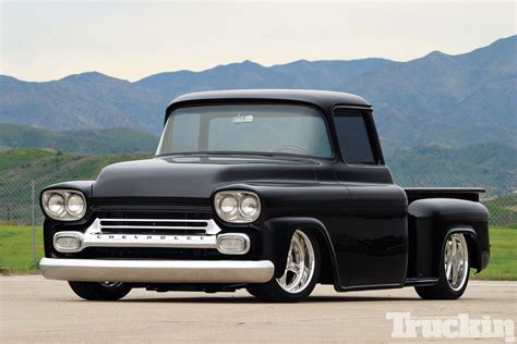 Chevrolet Stepside Pickup - Information and photos - MOMENTcar