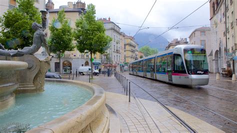 Place Notre-Dame location de vacances à partir de € 49/nuit | Abritel