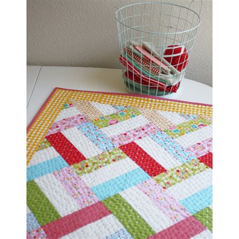 Free Pattern - Baby Basket Quilt by Allison