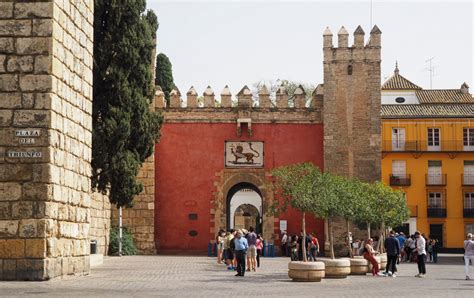 Visiting Real Alcázar de Sevilla: What you need to know