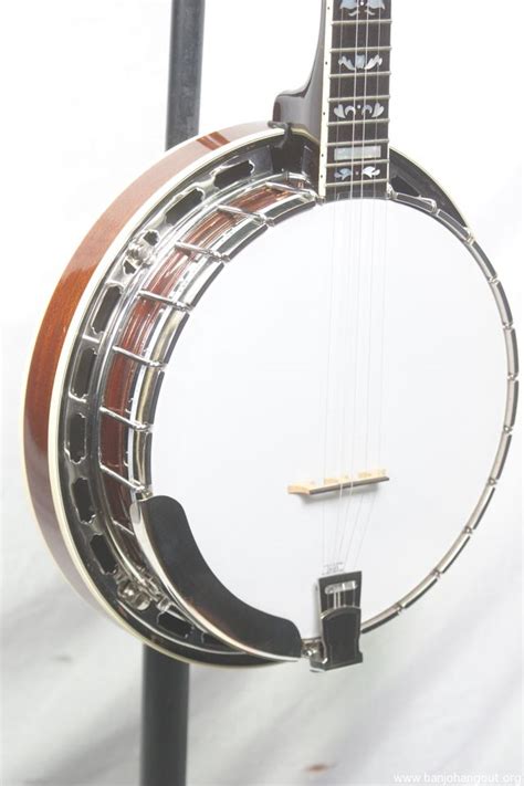 For Sale - 1970's Saga 5 string Banjo DELUXE MADE IN JAPAN ...