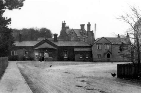 Glynde Station East Sussex LB&SCR Rail Photo | eBay