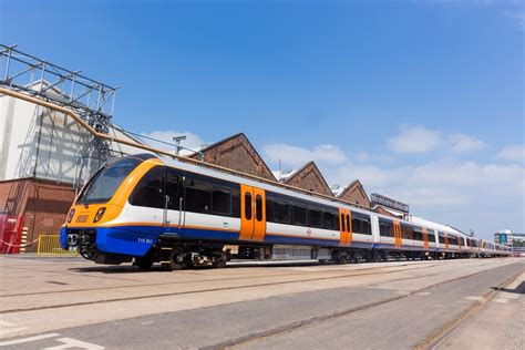 New Overground Trains... Now With Wifi | Londonist