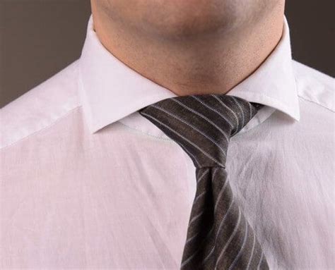 How To Tie A Pratt Knot A.k.a. Shelby Knot | Tie, Pratt, Knots