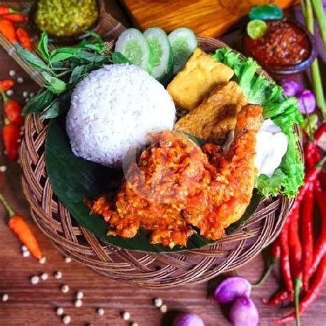 Ayam Penyet Sambal Ijo, Danau Sunter/Tanjung Priok - GoFood