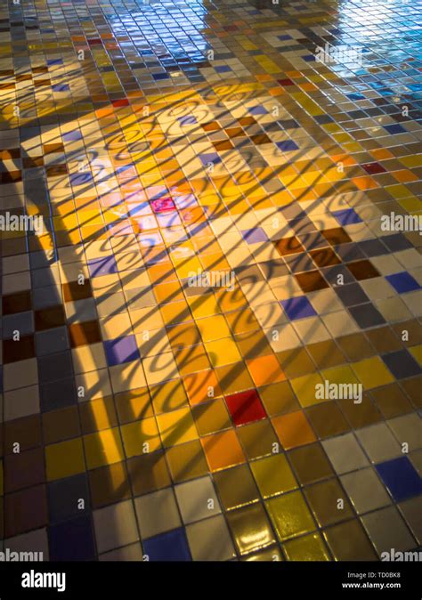 Mall floor tiles Stock Photo - Alamy