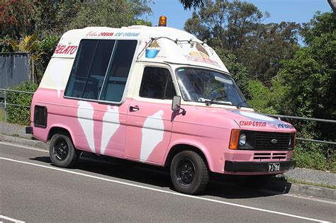 Image: 1978 Ford Transit van, ice cream van conversion (22381174286)