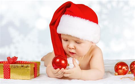Wallpaper Infants New year child Winter hat Gifts Balls 3840x2400