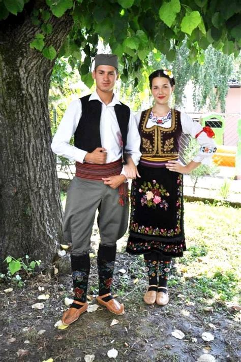 Serbian Folk Costumes/Srpska Narodna Nosnja | Serbian clothing, Serbian ...