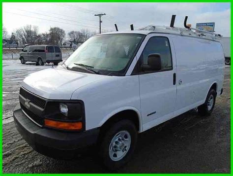 Chevrolet Express 3500 (2004) : Van / Box Trucks