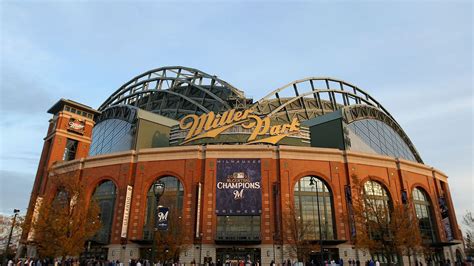 Milwaukee Brewers Stadium