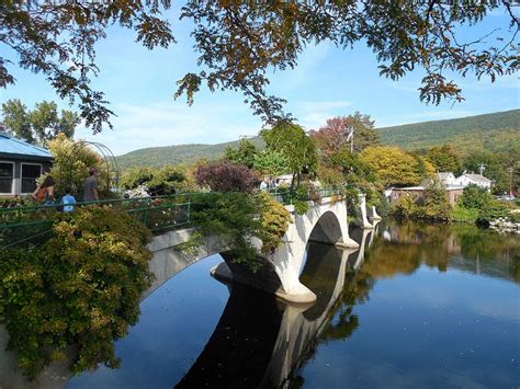 The Bridge of Flowers in Shelburne Falls | Amusing Planet