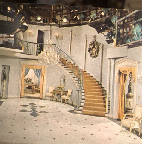 The Beverly Hillbillies entry Hall | The beverly hillbillies, Hollywood ...