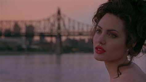 Gia (1998) film review - the tragic story of supermodel Gia Carangi — Films to Watch Before you Die