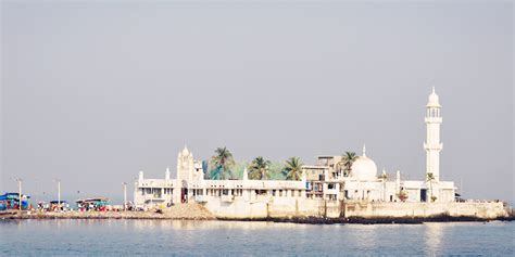 Haji Ali Dargah Mumbai History / Haji ali mumbai live 2016 video to ...