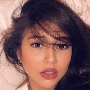 Ashlen Diaz - Age, Family, Bio | Famous Birthdays