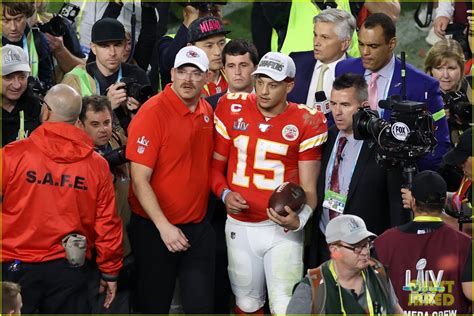 Patrick Mahomes Makes History with MVP Title at Super Bowl 2020!: Photo ...